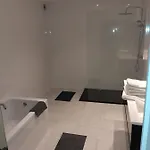 The Sixteen Apartmán Ostende