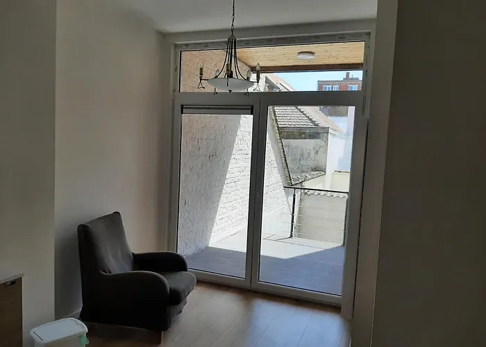 The Sixteen Апартаменти